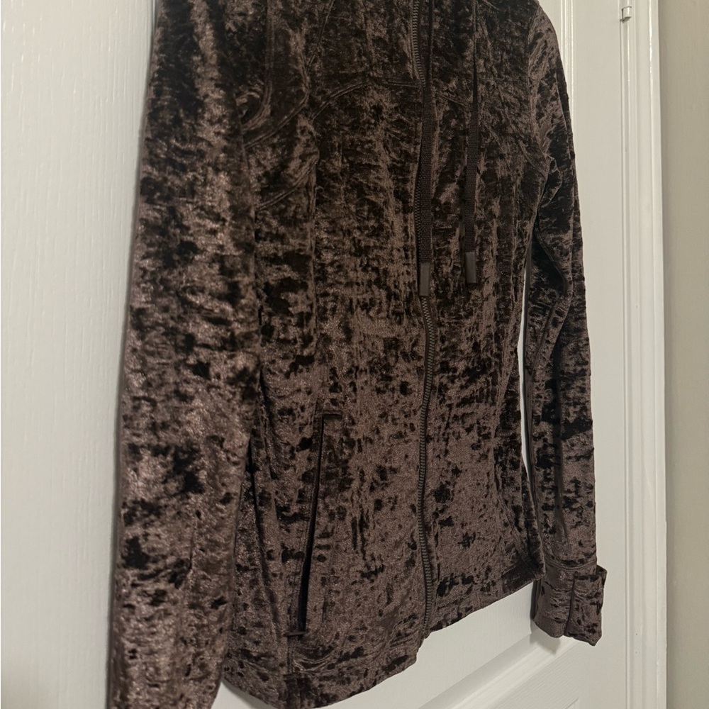 Lululemon Define Jacket - Picture 4 of 5